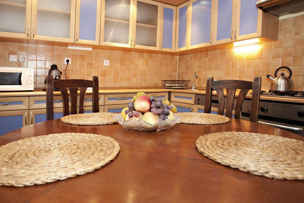 Liana-luxury And Flat Apartament *